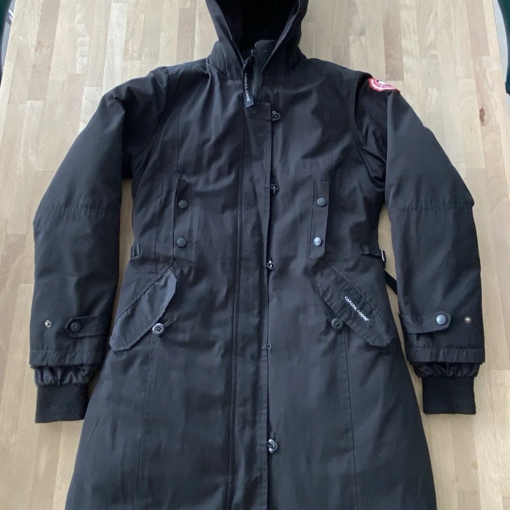 Canada Goose Women's Black Hooded Parka Coat
